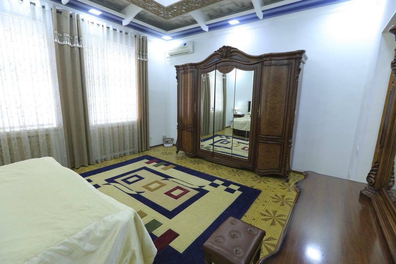 Yellow Hostel 杜尚别 外观 照片